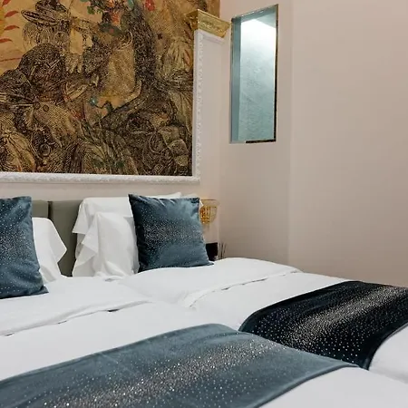 Queen Cattleya Affittacamere Genova