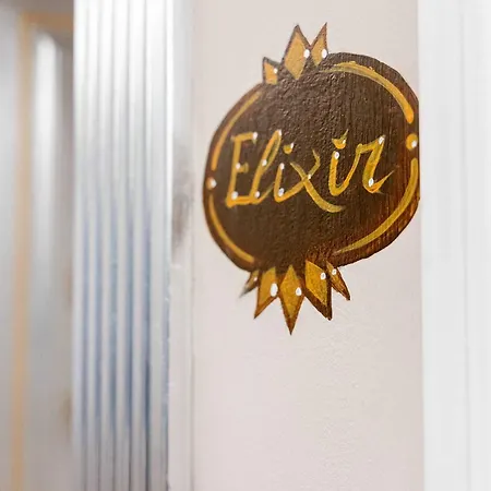 Queen Cattleya Genua