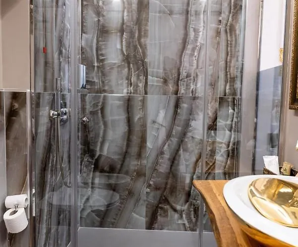 Pensionat Queen Cattleya Genua