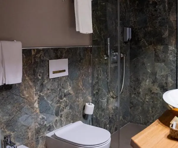 Queen Cattleya Genua