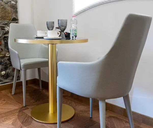 Queen Cattleya Genua